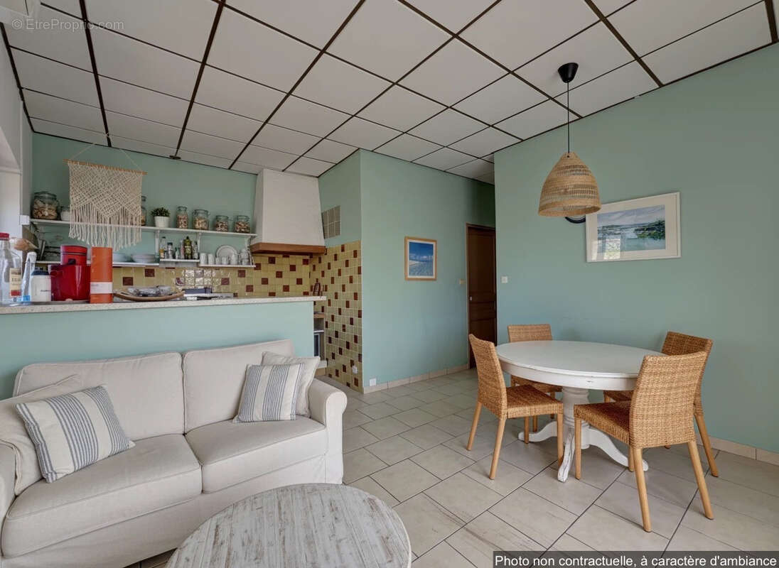 Appartement à SAUSSET-LES-PINS