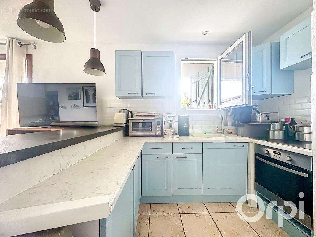 Appartement à GATTIERES