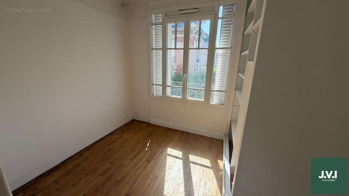 Appartement à ENGHIEN-LES-BAINS