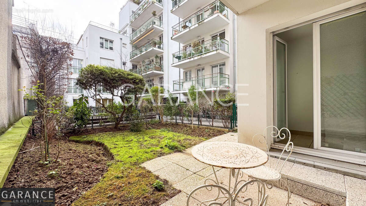 Appartement à PARIS-12E