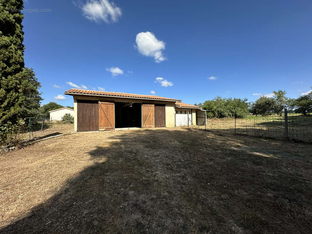 Maison à LA BARDE