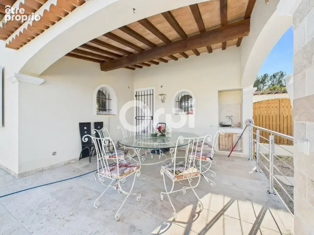 Villa 251 m² - 5 chambres - rénovée - au calme - photo 18