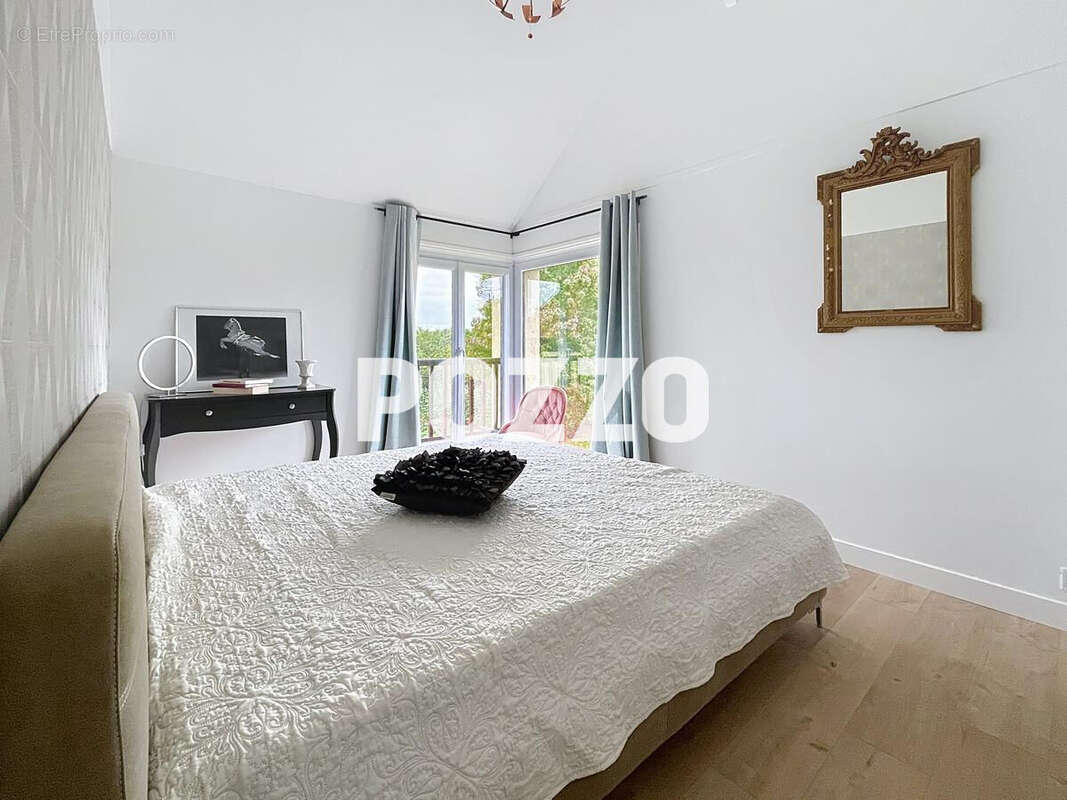 Maison à TRACY-BOCAGE