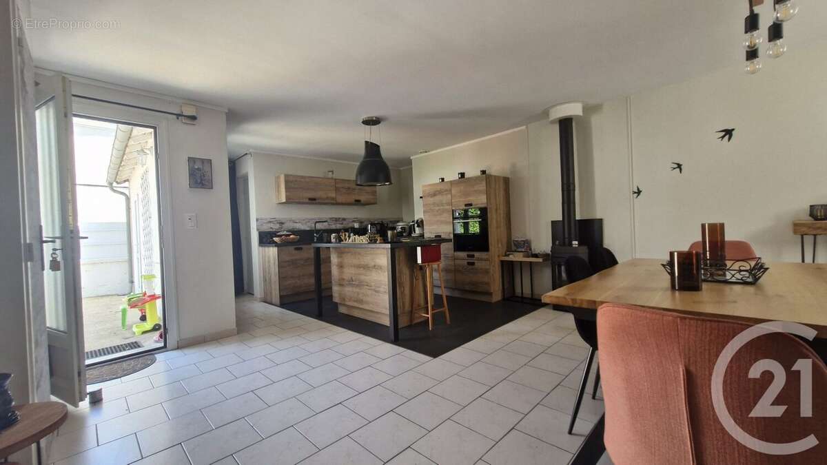 Maison à CLOYES-SUR-LE-LOIR