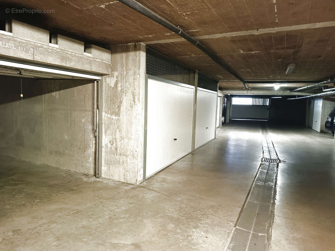Appartement 4 pcs 93m2 lumineux avec grand balcon - photo 8