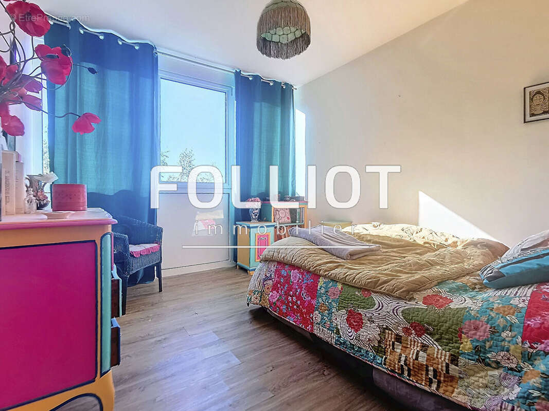 Appartement à JULLOUVILLE