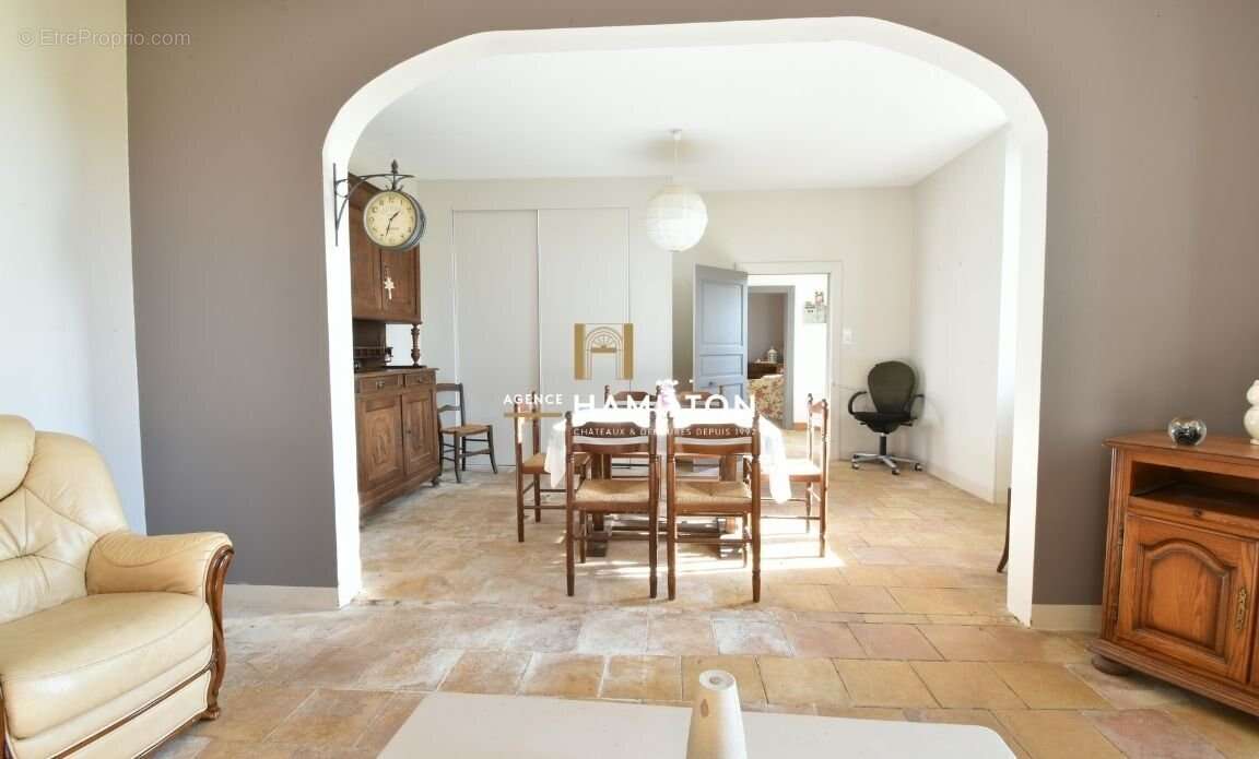Maison de hameau en pierre avec terrain attenant - photo 3