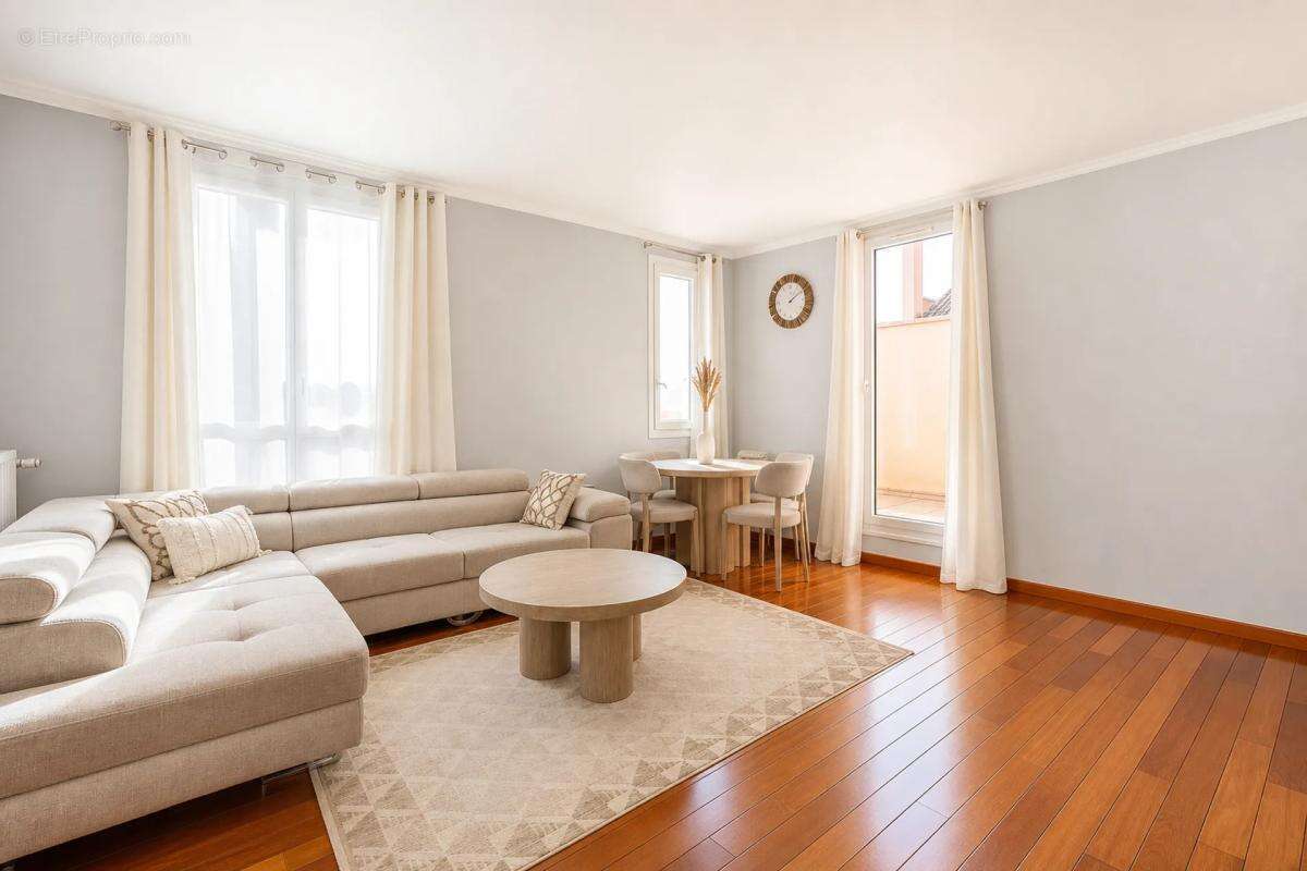 Appartement spacieux avec terrasse à Cergy - photo 3