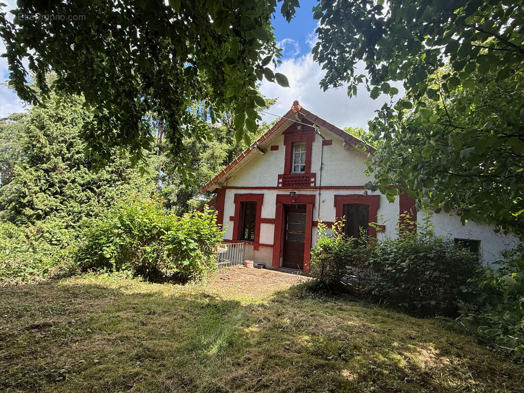 Maison à MARCILLAT-EN-COMBRAILLE