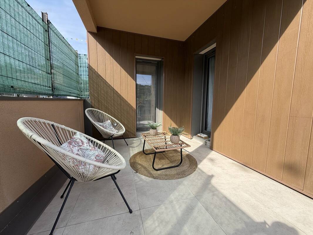 Appartement à RENAGE