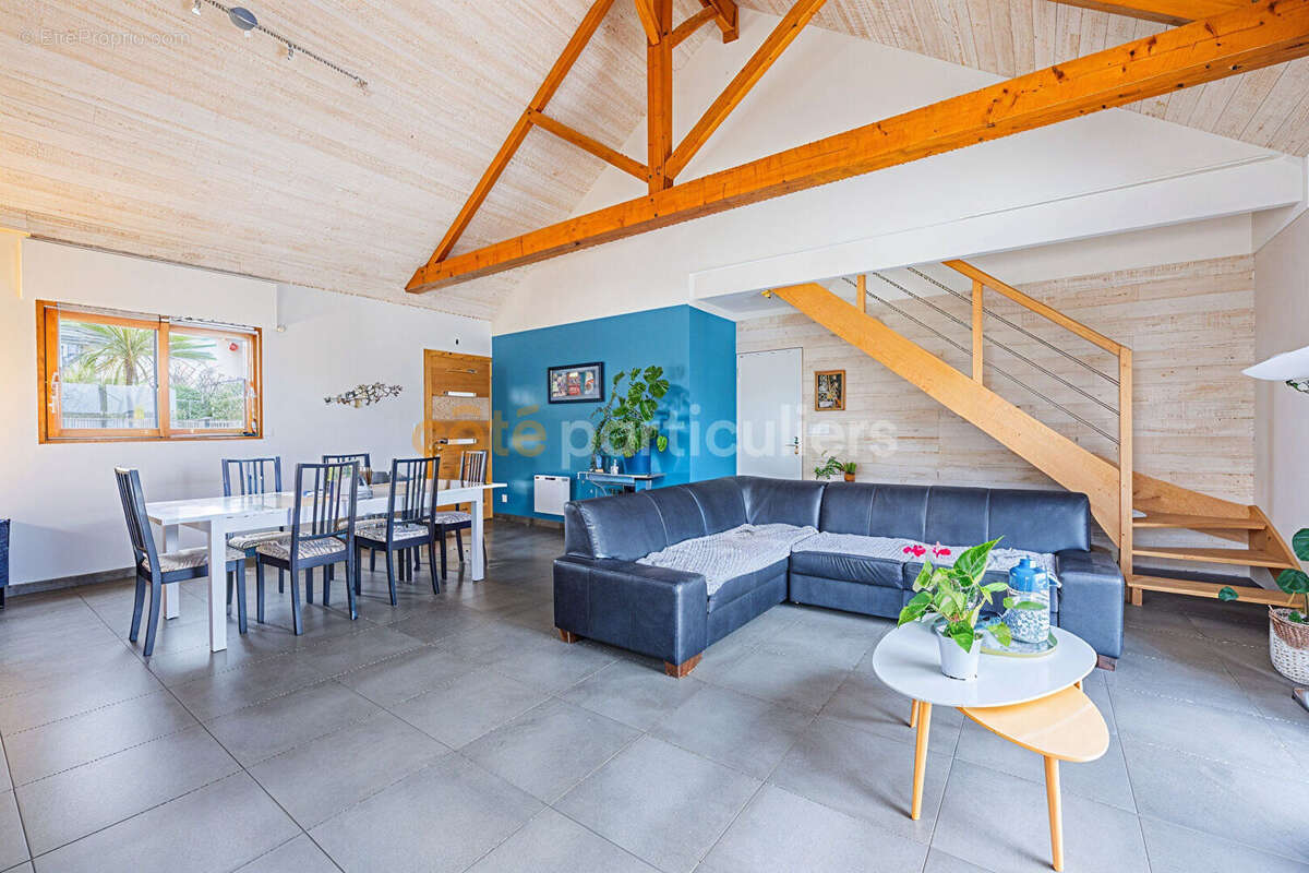 Maison à SAINT-HERBLON