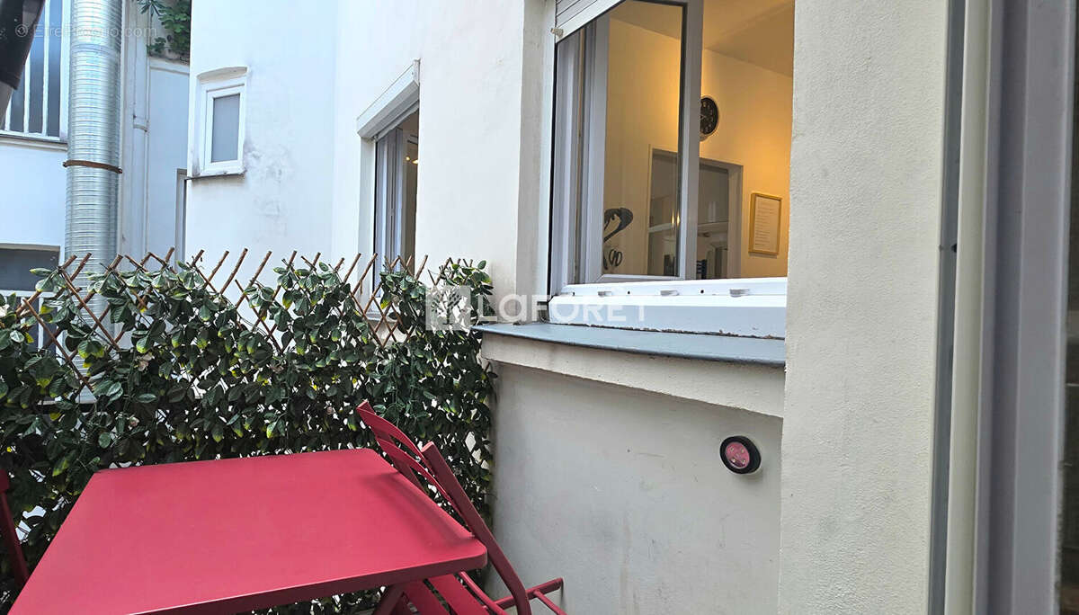 Appartement à PARIS-17E