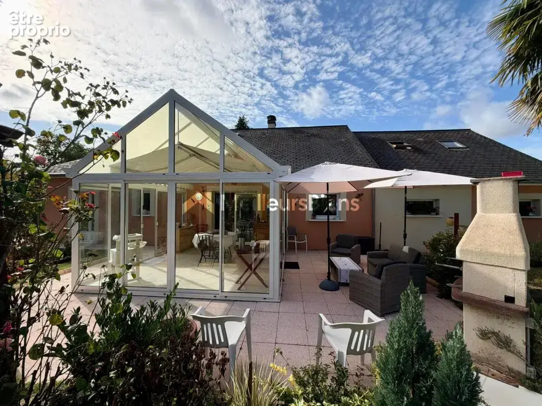 Maison de plain-pied 134 m² – 3/4 chambres – Piscine chauffée – Terrain 1 352 m² – La Bazouge-des-Alleux - photo 10