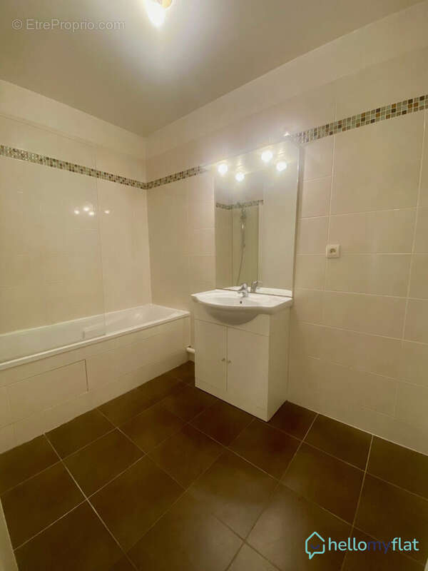 Appartement 64 m² à Reims  - photo 8