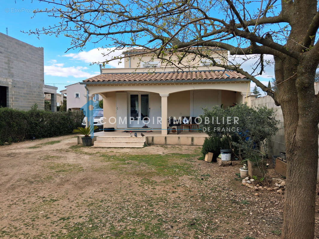 Maison à BOLLENE
