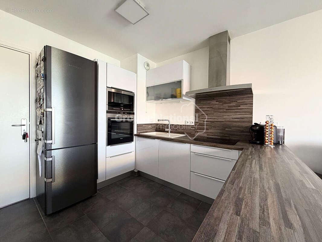 Appartement à CHATEAUNEUF-LES-MARTIGUES