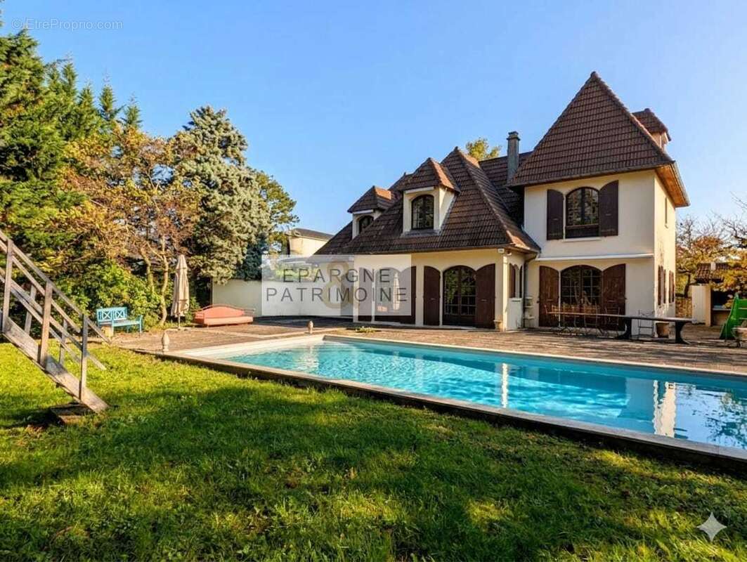 n°1 - Maison à DIEMOZ