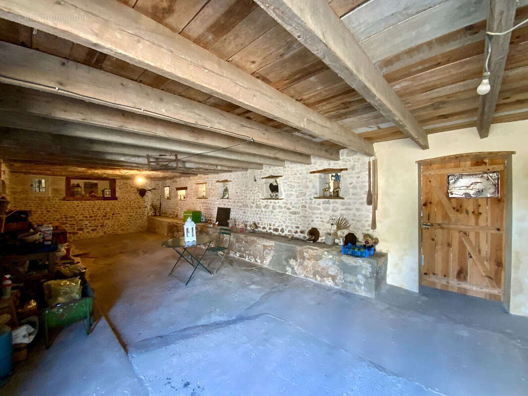 Maison à MIRAMBEAU