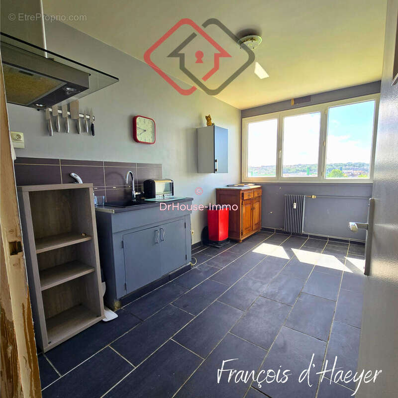 Appartement 72 m² à Greges  - photo 7