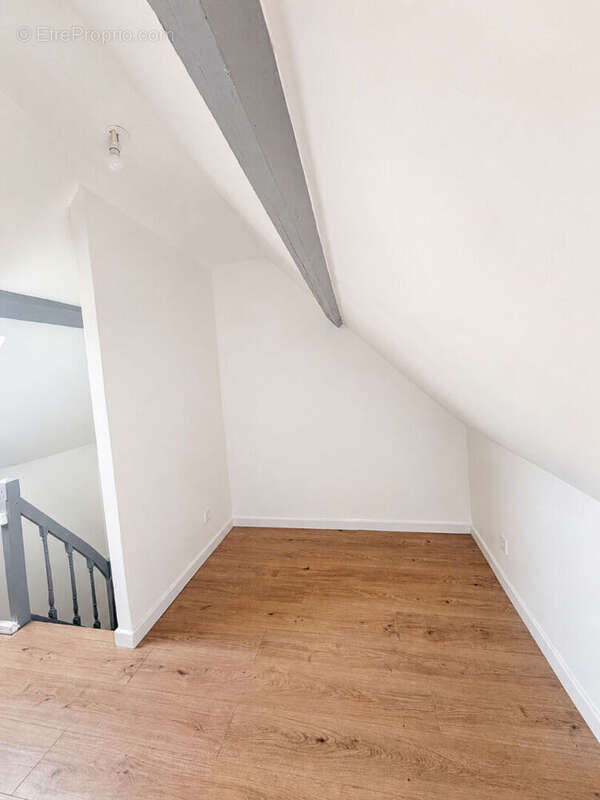 Amiens proche commodités Maison de ville rénovée idéale investissement ou 1er achat - photo 8
