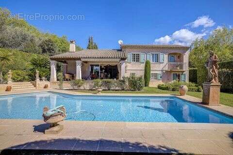 Maison à MOUGINS