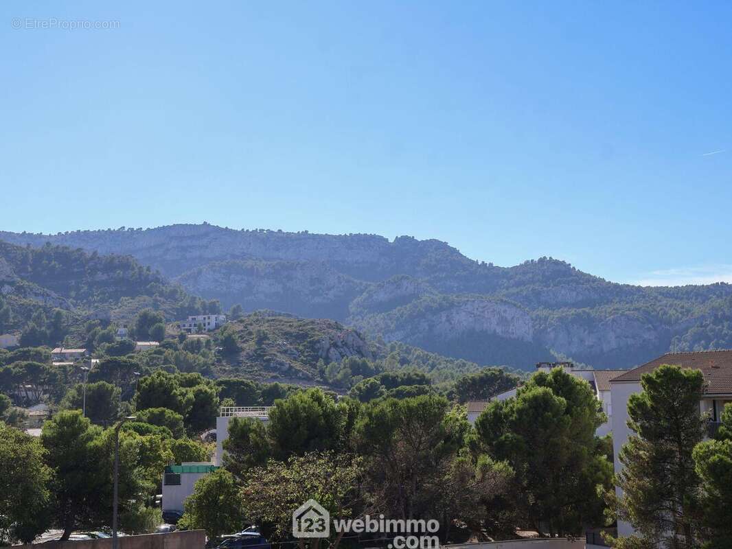 Appartement à MARSEILLE-9E