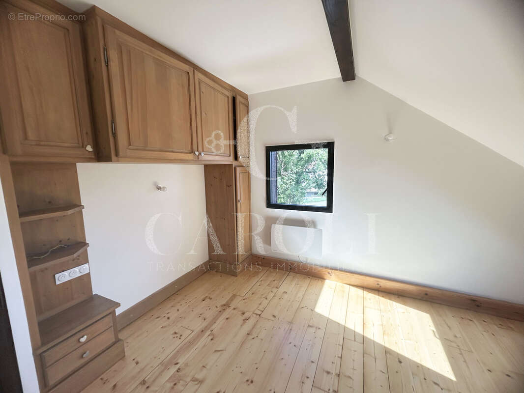 Maison à VILLY-LE-PELLOUX