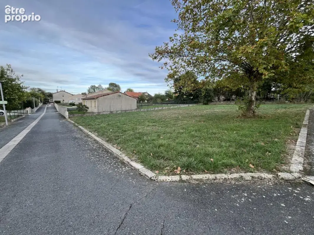 Terrain 712 m² à vendre à Valence-D'albigeois (81340) - photo 3