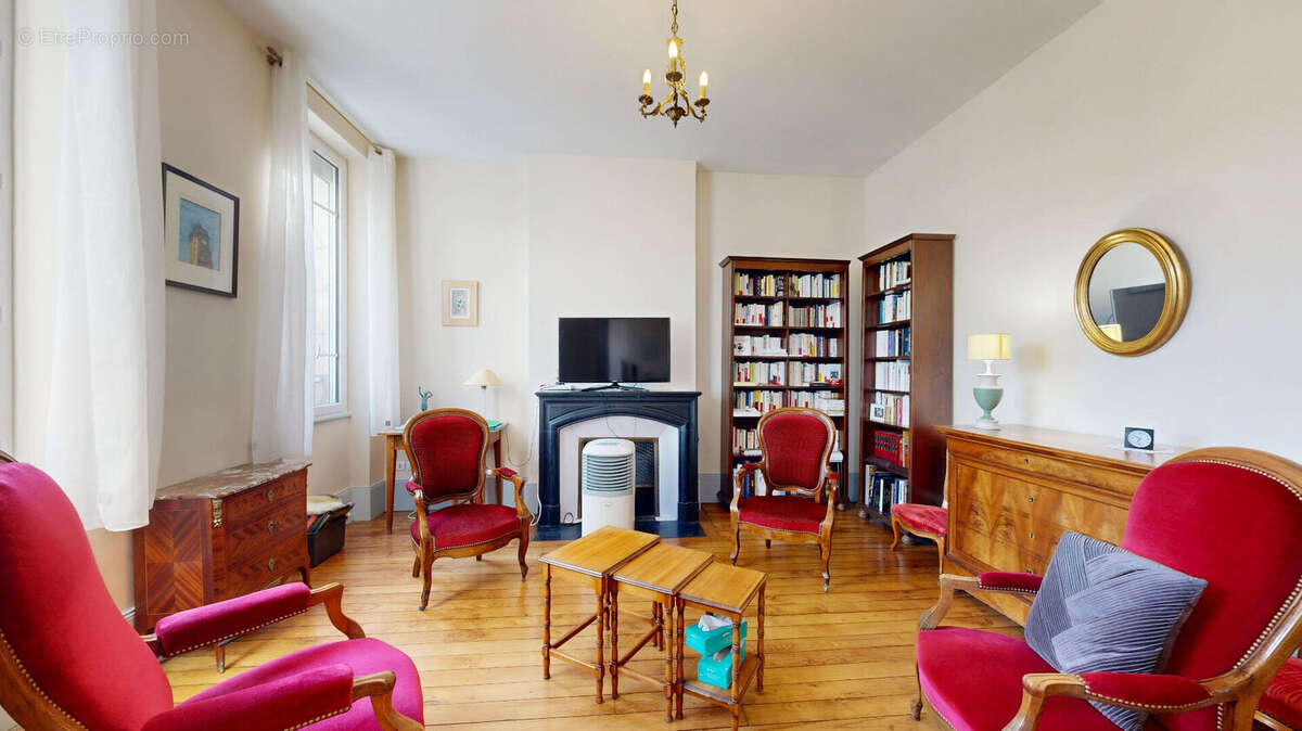 Appartement à MOULINS