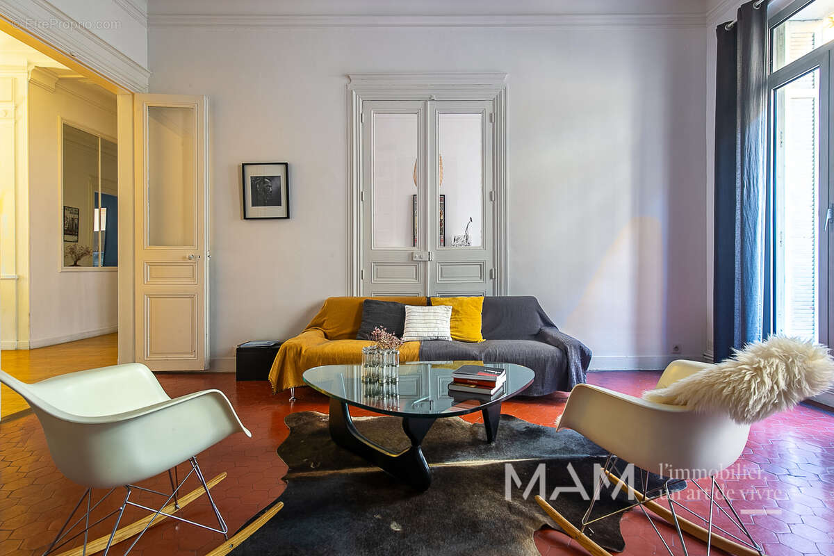 Appartement à MARSEILLE-6E