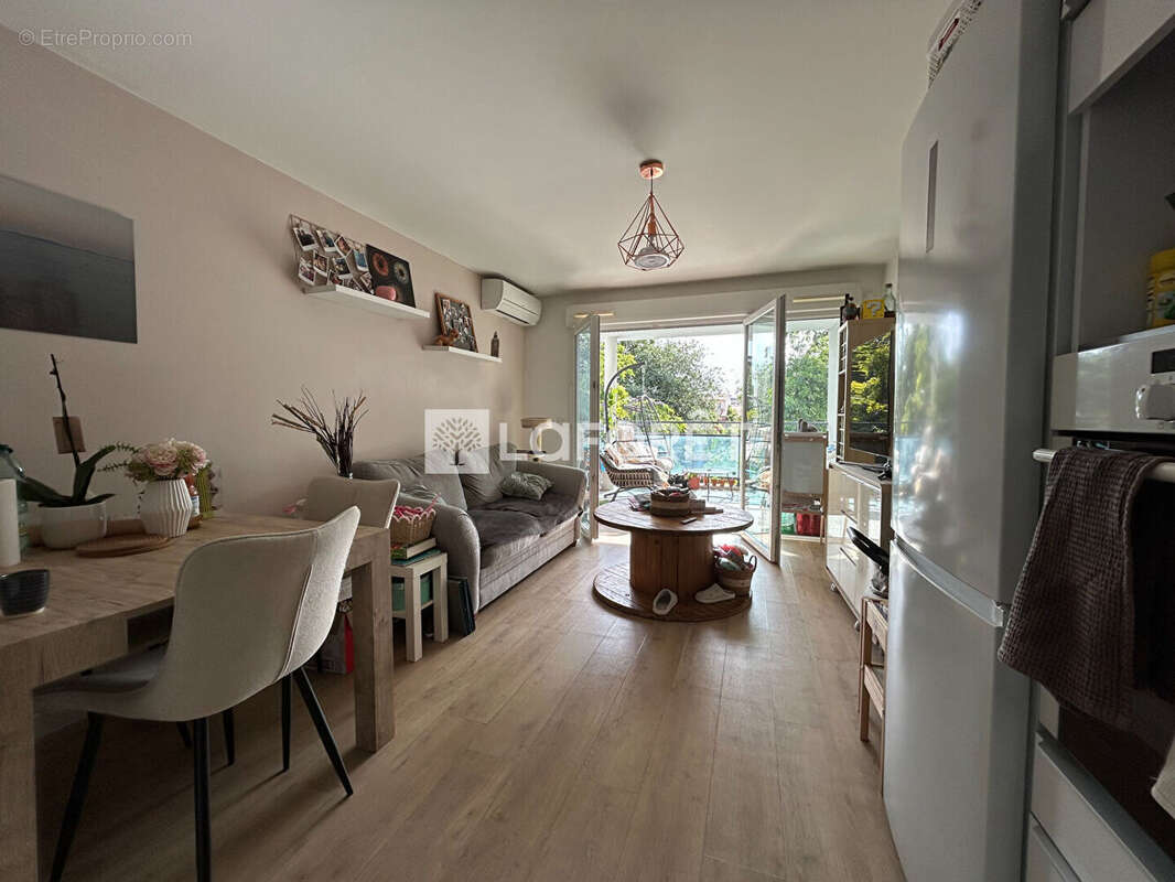 Appartement Saint Laurent Du Var 3 pièce(s) 63 m2 - photo 2