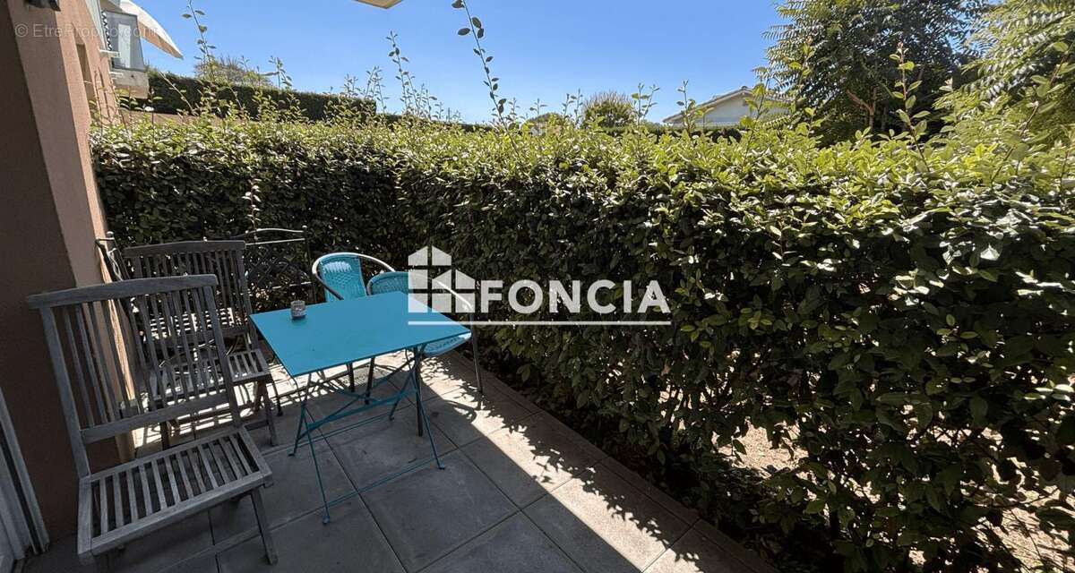  À VENDRE – T3 avec Terrasse et 2 Parking - photo 2