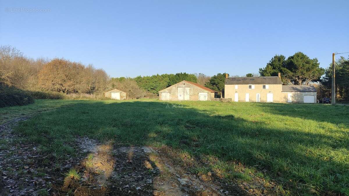 Maison à TALMONT-SAINT-HILAIRE