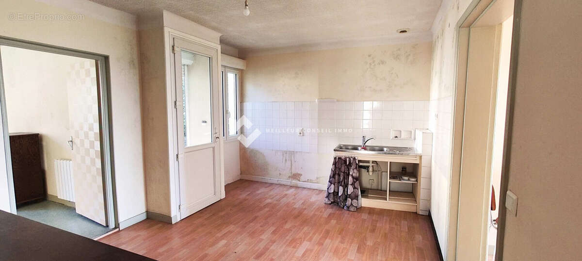 Maison 93 m² à Caurel  - photo 2