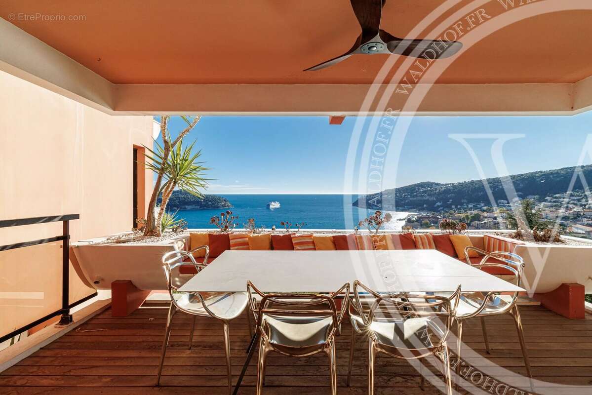 Appartement à VILLEFRANCHE-SUR-MER