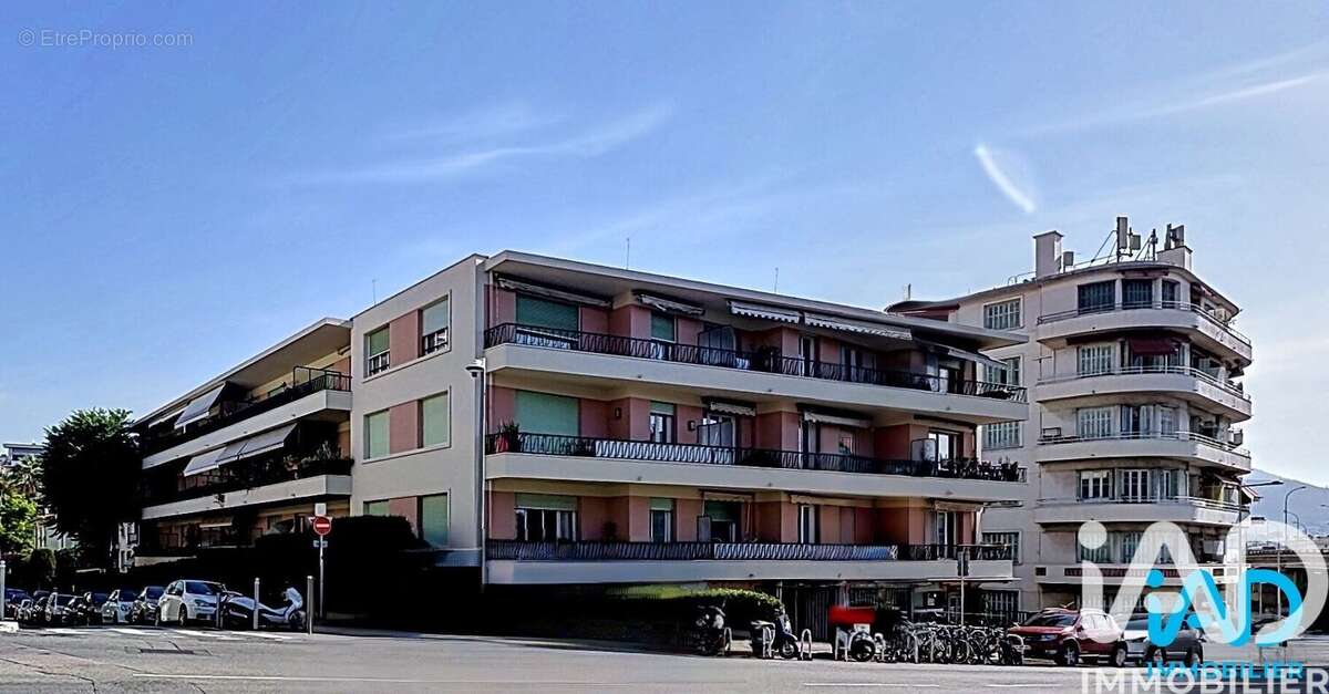 Photo 2 - Appartement à NICE