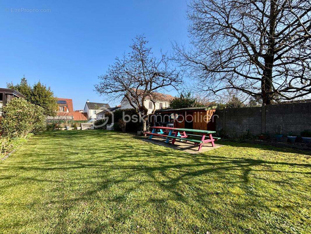 Maison à BONNEUIL-SUR-MARNE