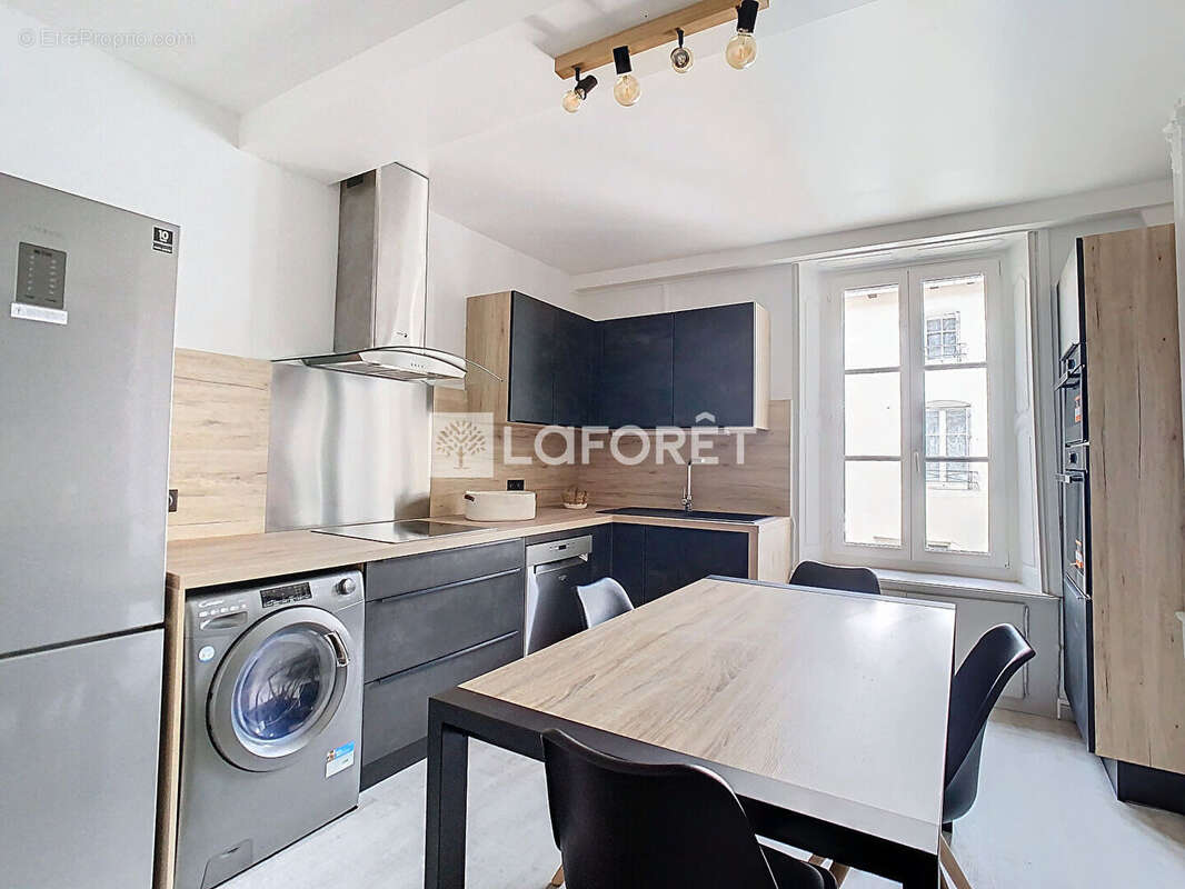 Appartement à NEUFCHATEAU
