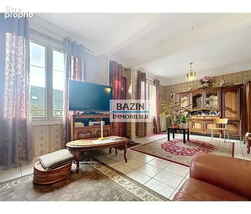 Maison 97 m² à Sainte-Genevieve-Des-Bois  - photo 2