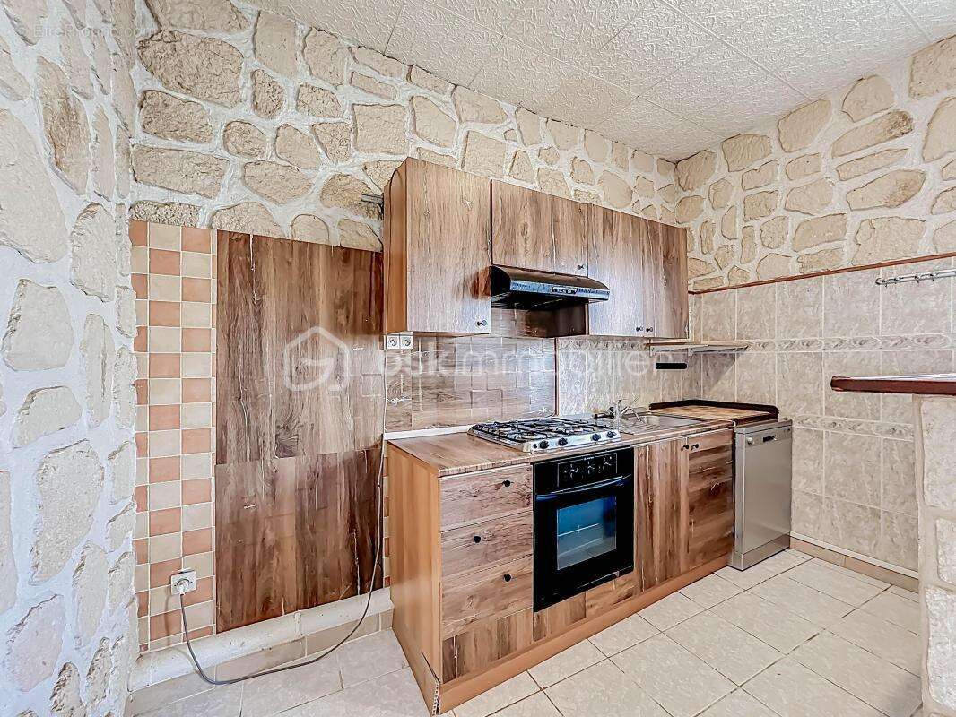 Maison à GALLARGUES-LE-MONTUEUX