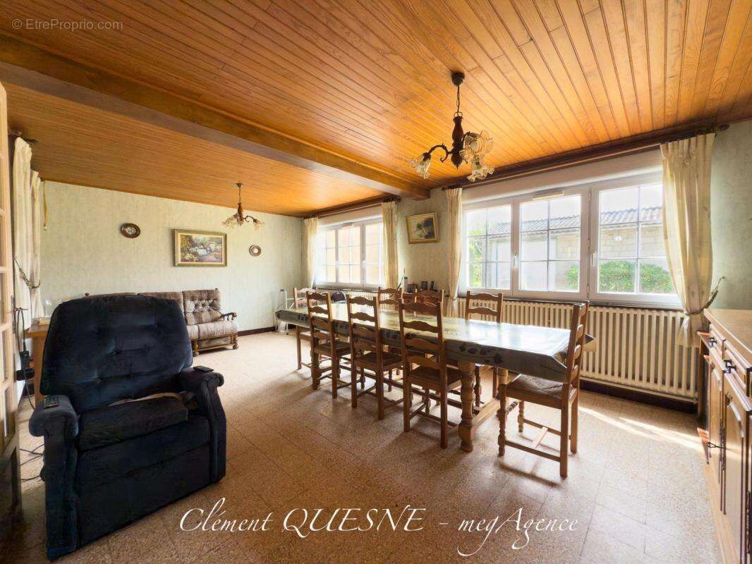 Maison à AUQUEMESNIL