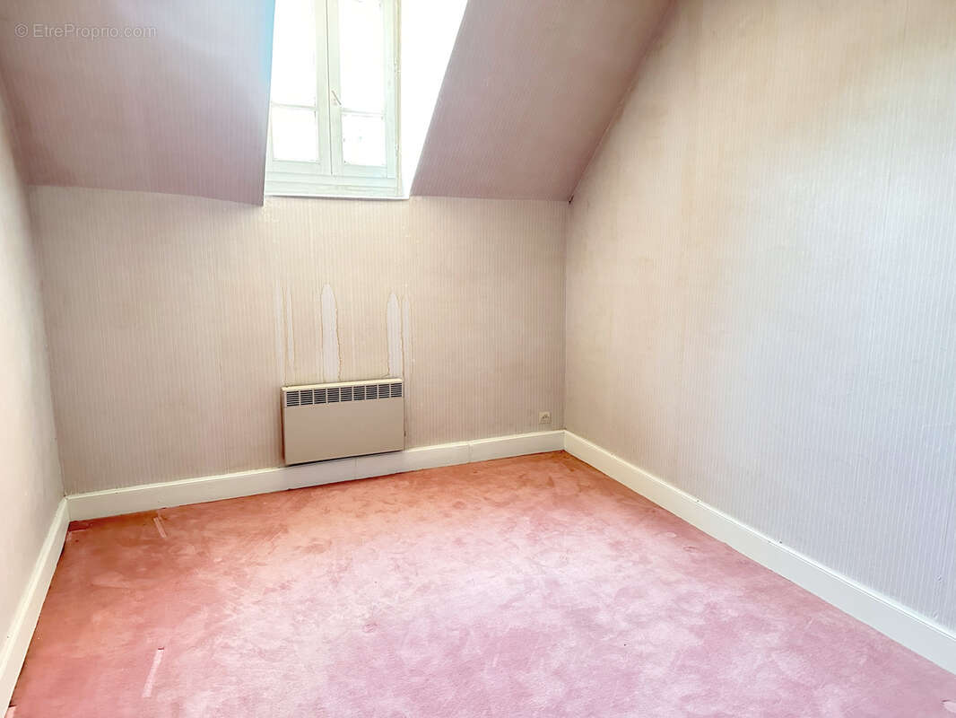 Maison à VARENNES-SUR-ALLIER