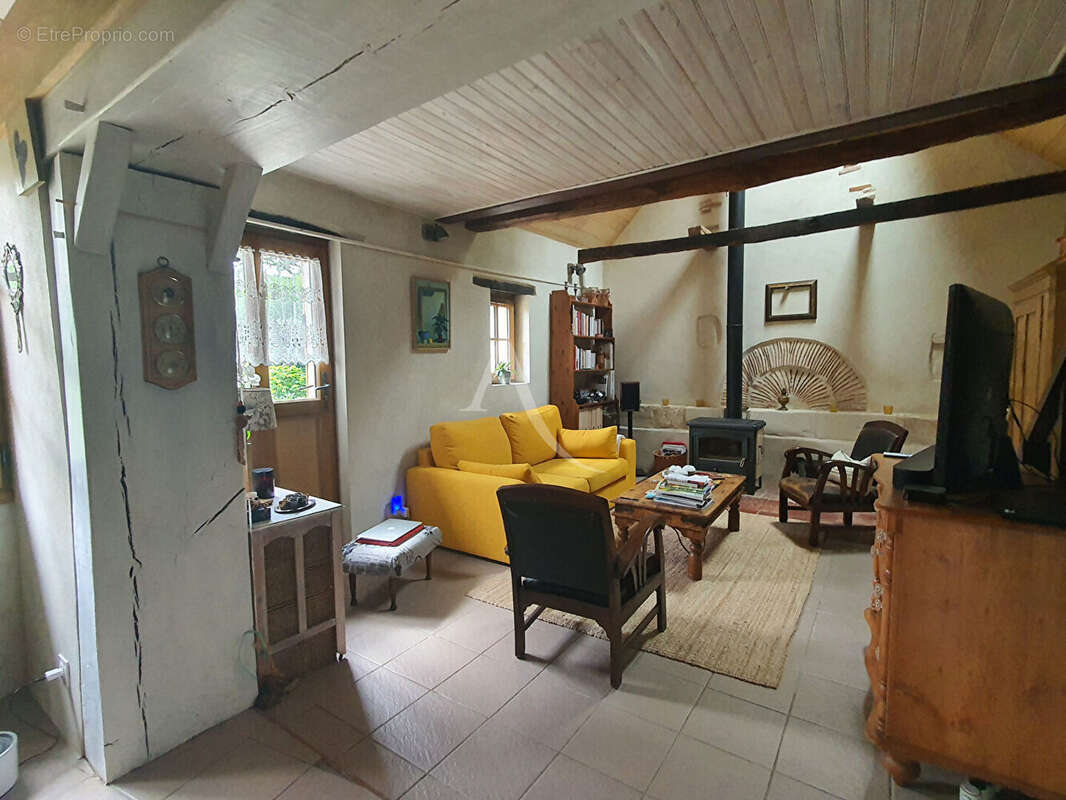 Maison à LA VERNELLE