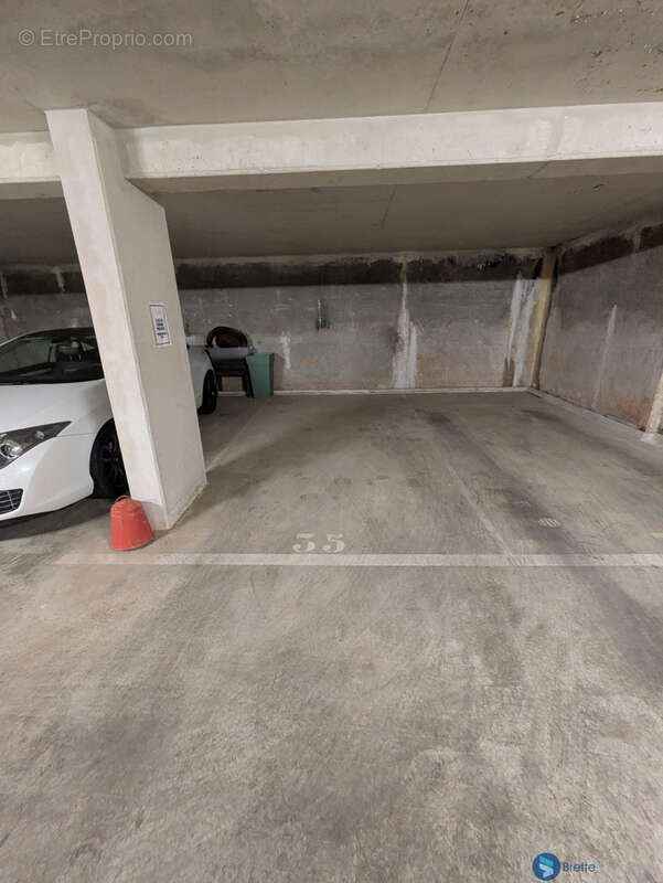 Parking à TOULON