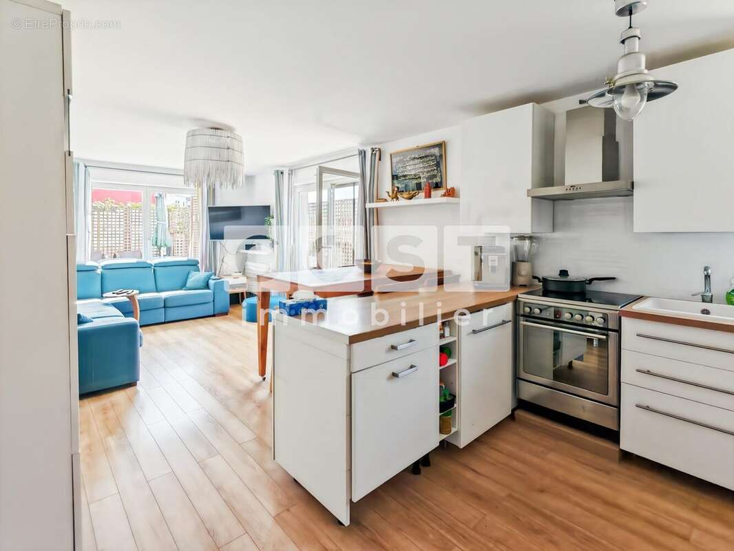 Appartement à GENNEVILLIERS