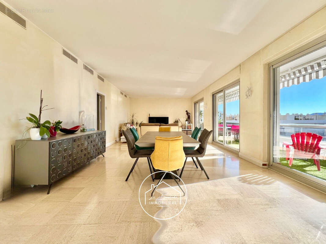 Appartement à MARSEILLE-8E