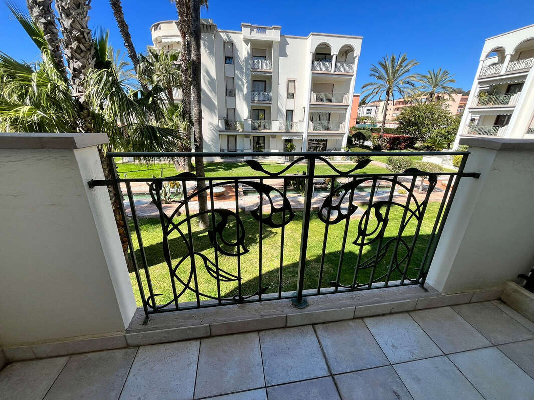 Appartement à SANARY-SUR-MER