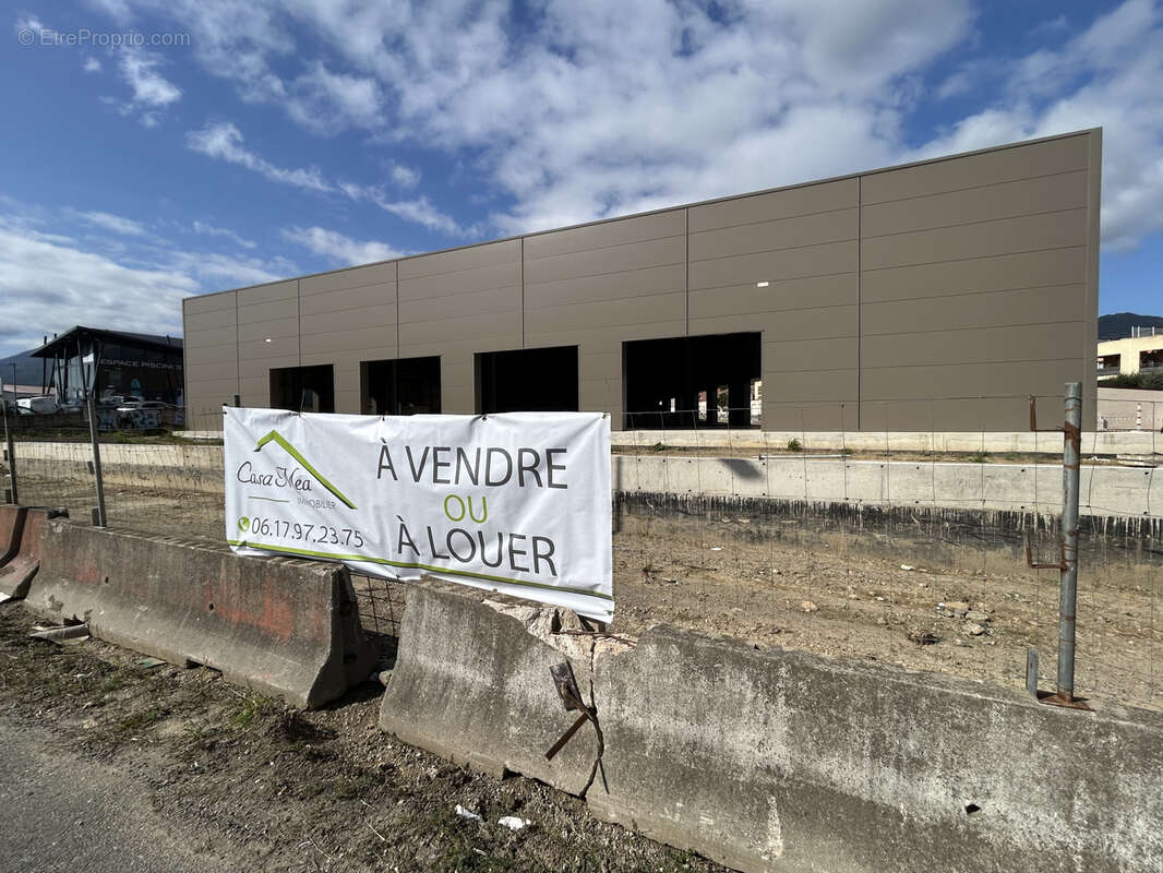 Biguglia - prochainement locaux commerciaux - photo 2
