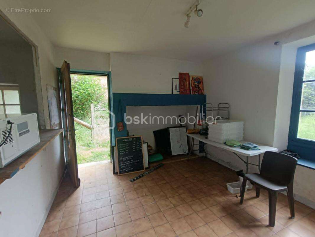 Appartement à LES EYZIES-DE-TAYAC-SIREUIL