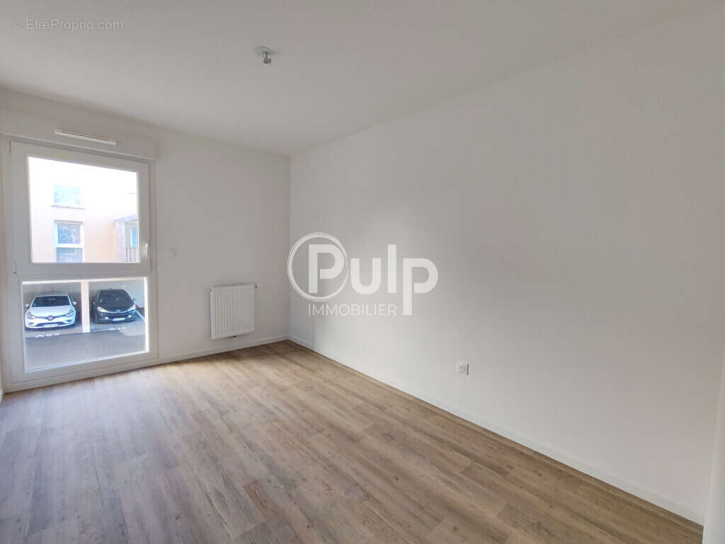 T2 a vendre avec parking - photo 5